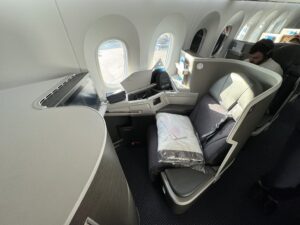 夕发夕至——美国航空AA阿姆斯特丹-费城波音787商务舱体验