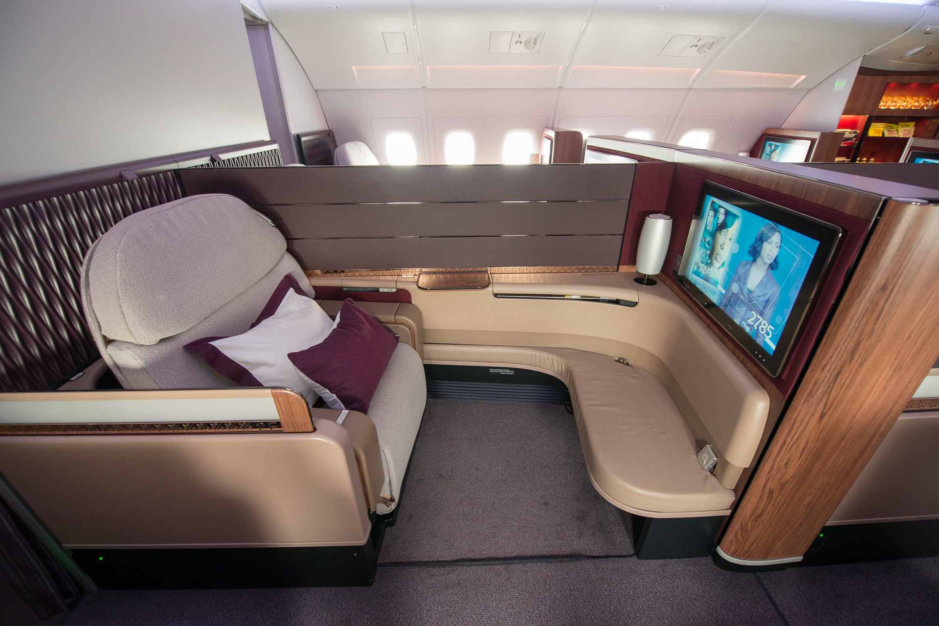Qatar Airways A380 First Class Seat3