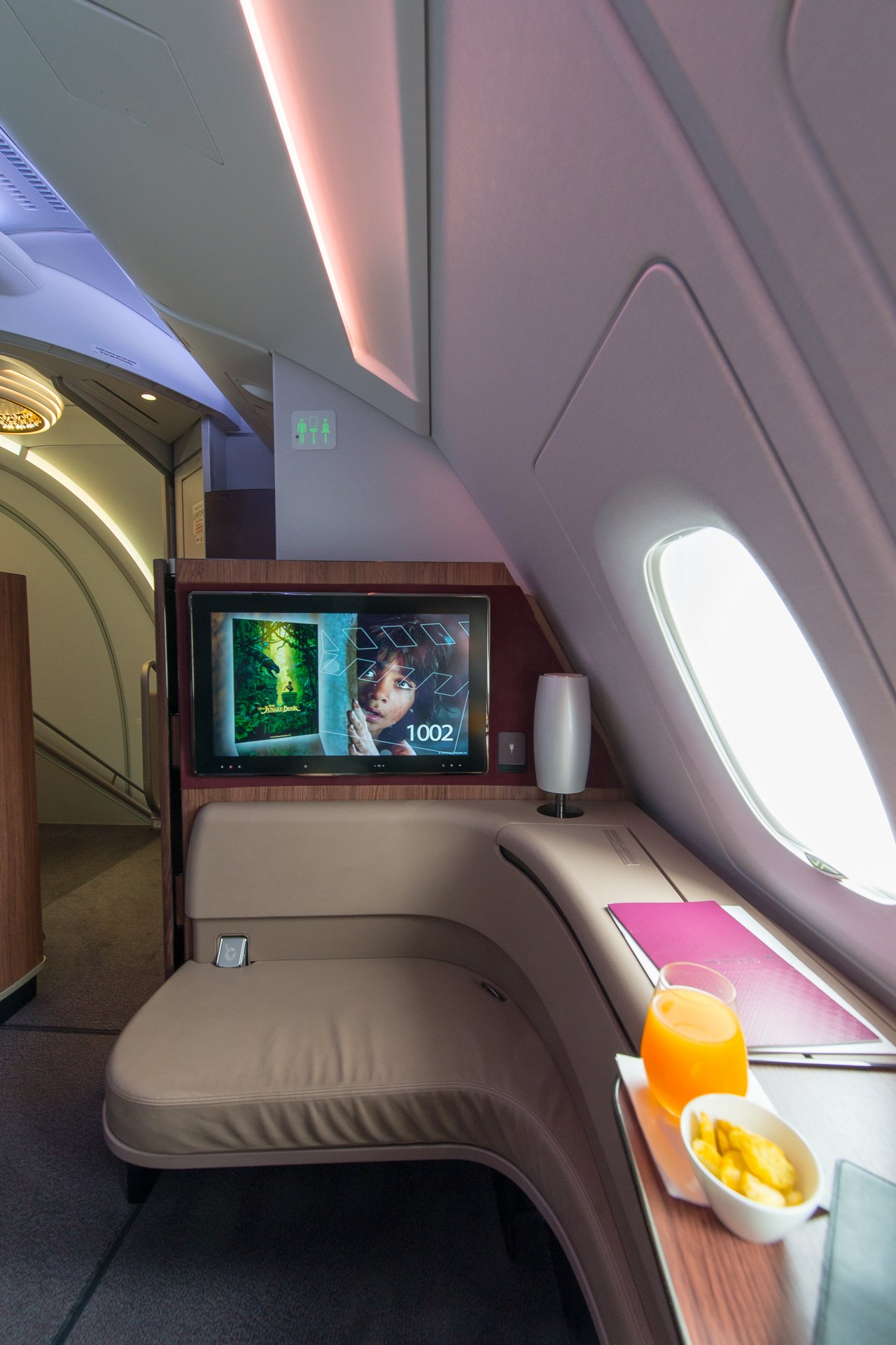 Qatar Airways A380 First Class Seat4